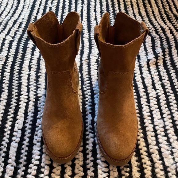 boots - Picture 3 of 4